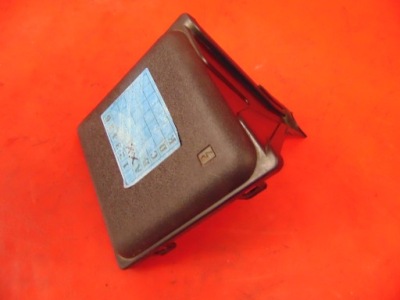 Latitude 10- защита крышка коробка предохранителей фото №1