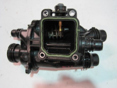 Термостат opel mokka 1,2thp 9859293280 фото №1