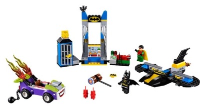LEGO Juniors 10753 Atak Jokera na Jaskinię Batmana Używane