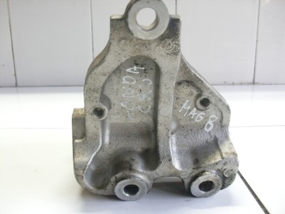 Honda cr-v ii 2.0 i-vtec кронштейн коробки фото №1