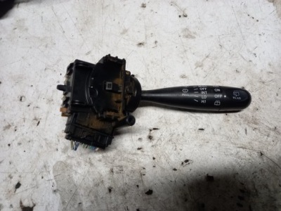 Важіль двірник toyota yaris verso фото №1