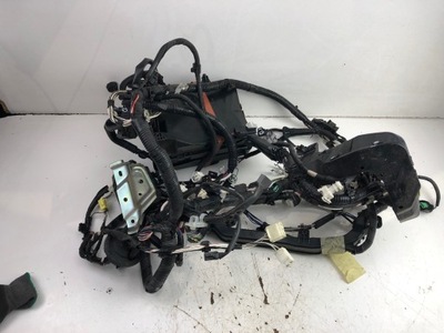 Toyota avensis t-27 жгут двигателя фото №1