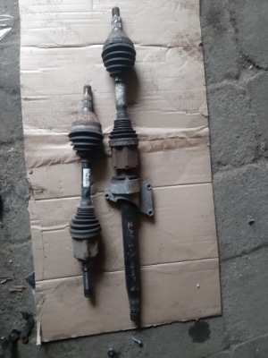 Приводной вал правая длинная zafira b 1.9 af40 автоматическая коробка передач фото №1