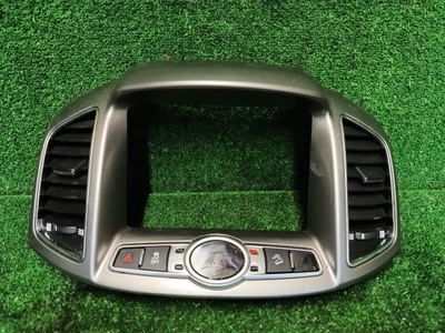 Chevrolet captiva 2.2 рамка дисплея решётки фото №1