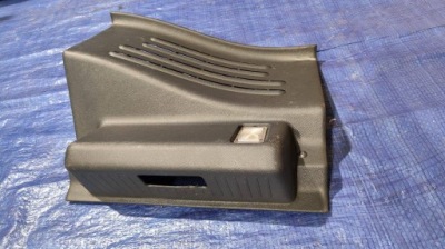 Накладка поперечина заднего замка багажника renault wind фото №1