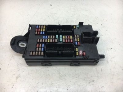 Volvo s60 xc60 коробка запобіжників 32209198 фото №1