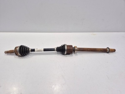 Привідний вал права renault kadjar 1.2tce рестайлінг  1.3tce автоматична коробка передач 391002670r фото №1