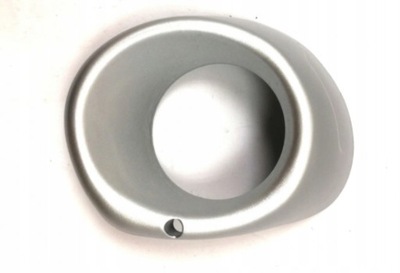 Mitsubishi outlander iii рамка решітка радіатора протитуманна фара ліва 6400d571 заглушка фото №1