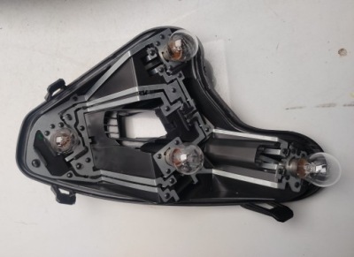 Peugeot 308 i t7 hb 07r- вкладыш разъём лампы правый задний фото №1