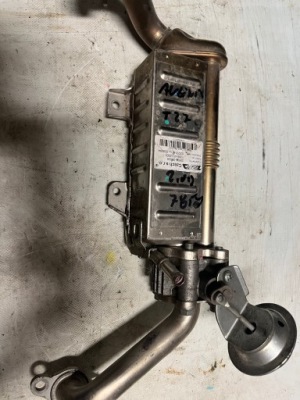 Toyota chr 1.8 радіатор вихлопних газів egr 25601-0t010-a фото №1