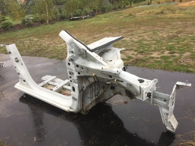 Renault clio iv 4 четверть правая блок двигателя порог лонжерон подкрылок фото №1