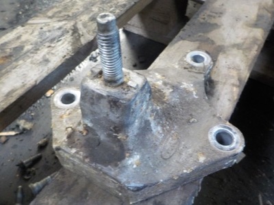 Mazda ii 1.4 citd кронштейн коробки передач фото №1