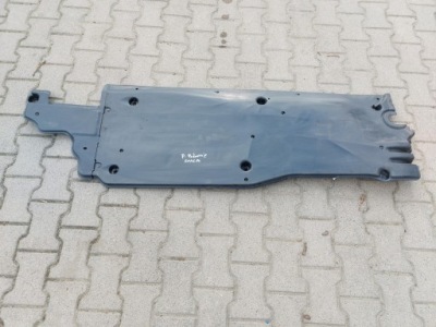 Skoda scala защита подвеска правая 2q0825202 фото №1