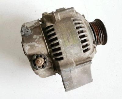 Генератор toyota оригінальний номер 27060-74370 фото №1