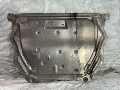 Audi a3 cabrio плита захист двигуна фото №1