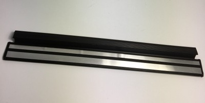 Молдинг поріг накладка поріг mercedes w124 права ліва задня czarna хром фото №1