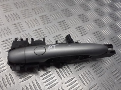 Ручка права задня зовнішня renault scenic ii 8200028463 фото №1