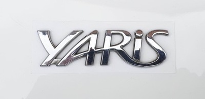 Toyota Yaris emblemat znaczek napis tylnej klapy