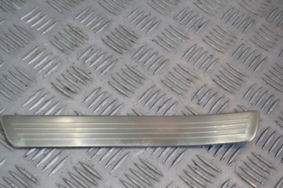 Накладка  порога  левая mercedes w167 a1676860700 фото №1