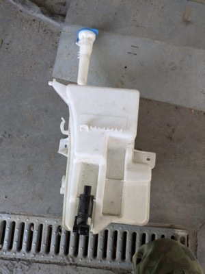 Бак жидкость омывателя volvo v40 ii 31391616 фото №1