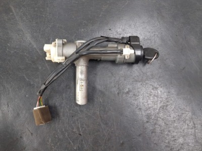 Hyundai tiburon замок запалювання ключ фото №1