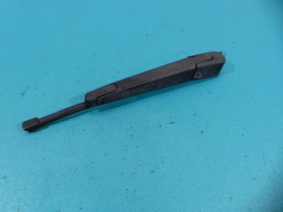 Важіль двірники задня кришки hyundai veloster 11-18 фото №1