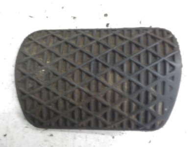 Mercedes w124 резиновый элемент на педаль тормоза фото №1