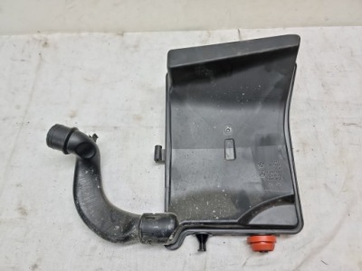 Bmw 7 g11 резонатор фільтра повітря фото №1