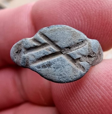 NumisMATI 479 Starożytny pierścień z brązu
