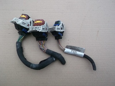 Peugeot 208 1,2 vti штекер компьютер фото №1