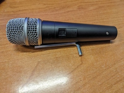 Mikrofon dynamiczny AKG