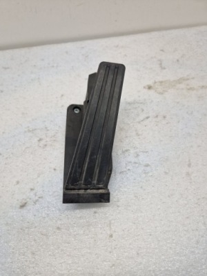 Педаль газа потенциометр e-tron taycan 9j1721507 фото №1