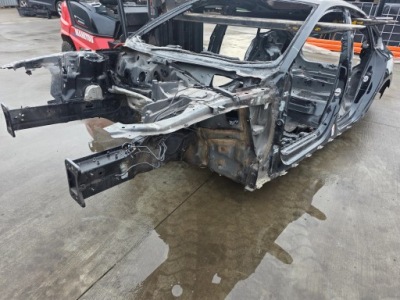 Четверть лонжерон подкрылок левый audi a5 8w od 2016 roku ! фото №1