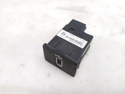 Ford transit custom 2021 роз'єм / з'єднувач usb фото №1