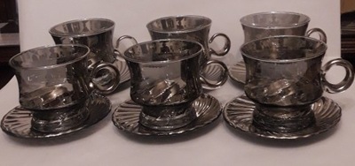Komplet szklany sześć filiżanek z talerzykami do kawy / herbaty