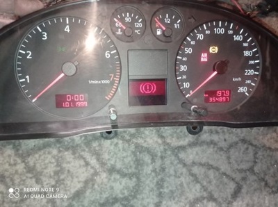 ПРИБОРНАЯ ПАНЕЛЬ AUDI A4-B5 PÓŁFIS VDO1.6 1.8 8D0920900K