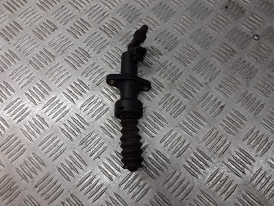 Помпа сцепления peugeot 407 1.8 фото №1