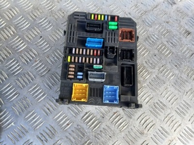 Citroen berlingo iv partner модуль коробка запобіжників bsi 98307007680 19 фото №1