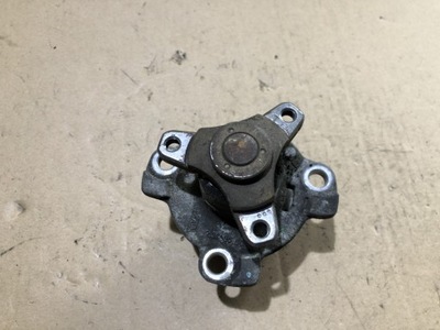 Насос wody renault 2.0 dci 8200332040 фото №1