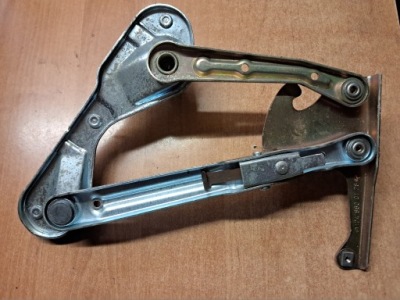 Петля капот лівий mercedes w124 1248800128 новий оригінальний номер фото №1