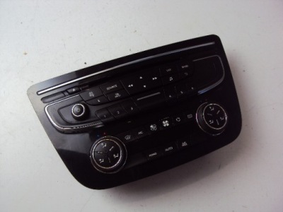 Панель радио кондиционера peugeot 508 i фото №1