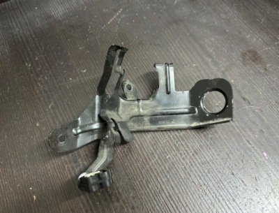 Opel astra k lift кронштейн бака расширительный фото №1