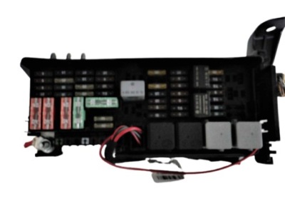 Mercedes ml w 164 рестайлинг  коробка корпус предохранитель фото №1