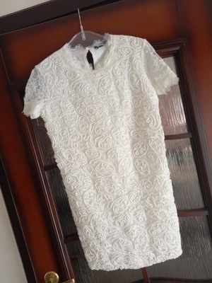 Biała sukienka z Zary