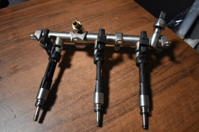 Молдинг впрыскная правая форсунки kpl. porsche panamera 971 csz cszb csza 1 фото №1