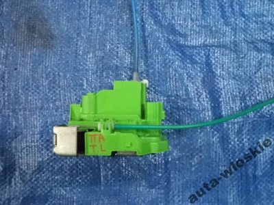 Замок задний левый alfa romeo giulietta задняя фото №1