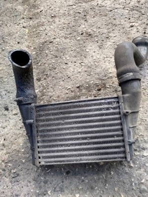 Інтеркулер audi a4 b5 fl 058145805a фото №1