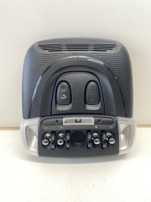 Mini cooper f56 lci освещение кабины лампа обшивки потолка 7910929 фото №1