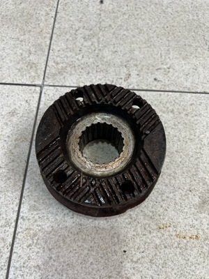 Фланец вала мост 17.5 iveco eurocargo фото №1