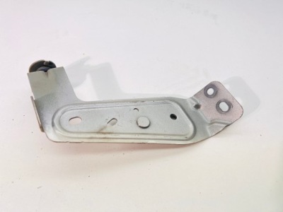 Volvo xc40 кронштейн крила фото №1